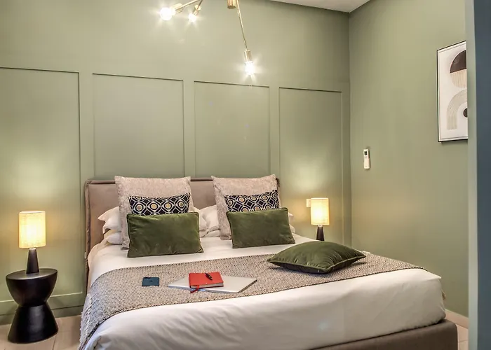 Borgognona 4* Roma